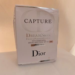 Dior CAPTURE DREAMSKIN foundation refill - 030